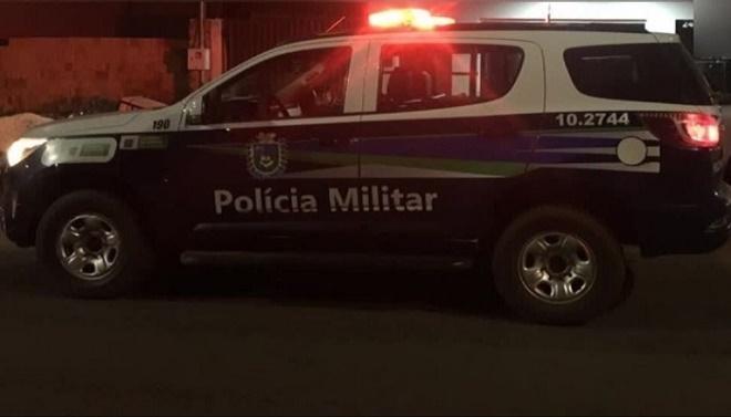 Em Água Clara, homem é detido pela PM após agredir mulher que conheceu por aplicativo