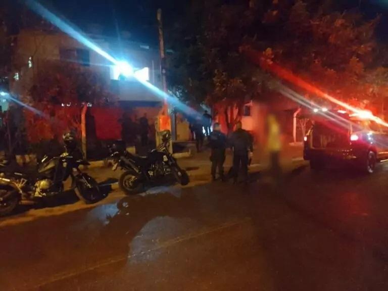 Em cerco no Novo Oeste, policiais da Força Tática e GETAM cumprem mandado de prisão Em cerco no Novo Oeste, policiais da Força Tática e GETAM cumprem mandado de prisão