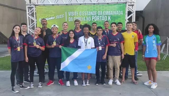 Três-lagoenses ajudam equipe de Taekwondo de MS que conquistou 15 medalhas em Recife-PE 