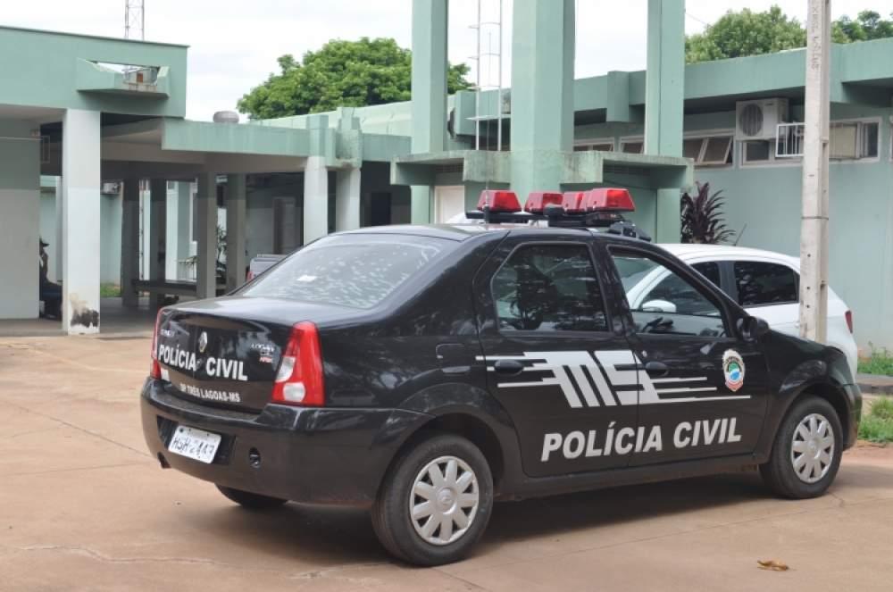 Cachorros Pitbull, grade de segurança e cadeados não foram suficientes para evitar furto em oficina de Três Lagoas 