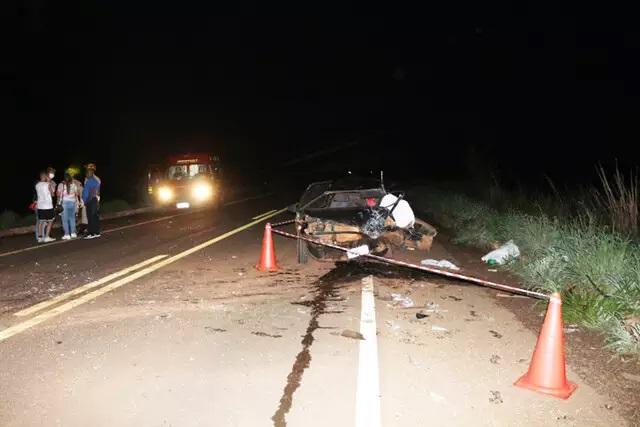 Em Chapadão do Sul, motorista morre ao bater de frente com outro veículo em rodovia 