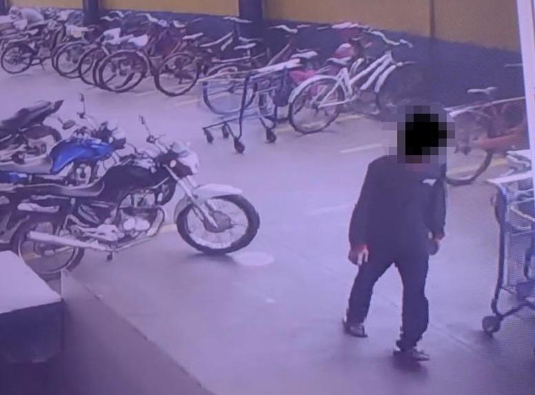 Câmeras de segurança ajudam a polícia que prende homem de 52 anos por furto