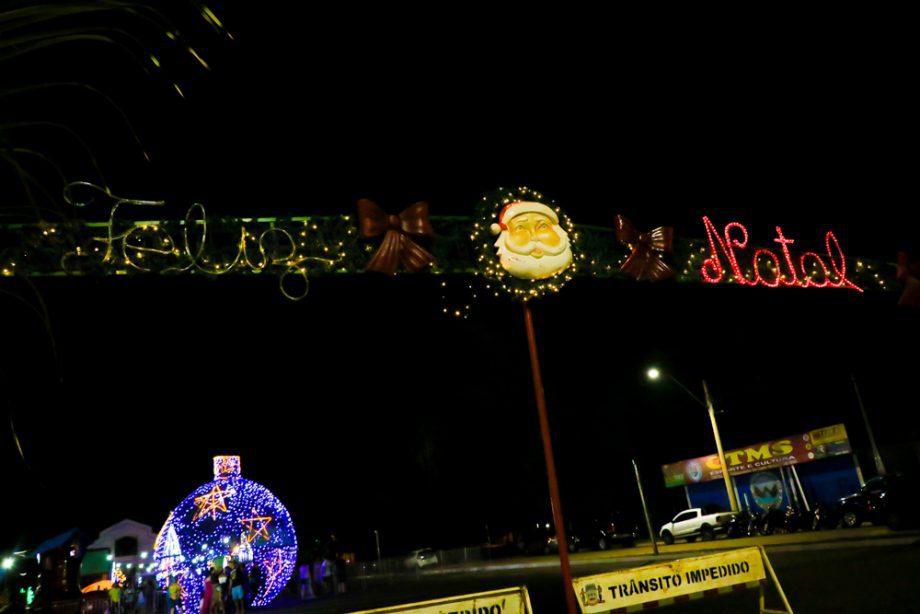 Decoração natalina começou a ser desmontada nesta segunda-feira Decoração natalina começou a ser desmontada nesta segunda-feira
