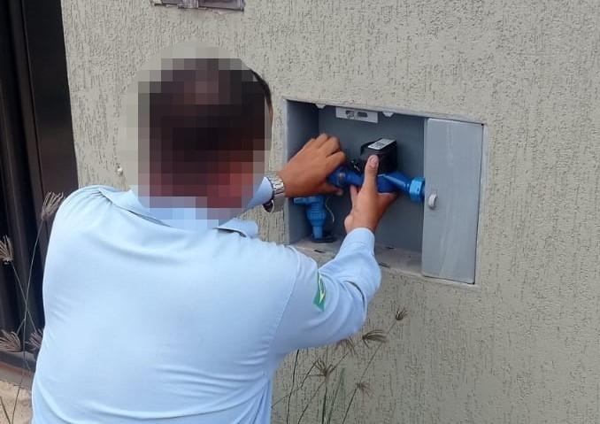 Moradores de condomínio não aguentam mais furto de hidrômetros Moradores de condomínio não aguentam mais furto de hidrômetros