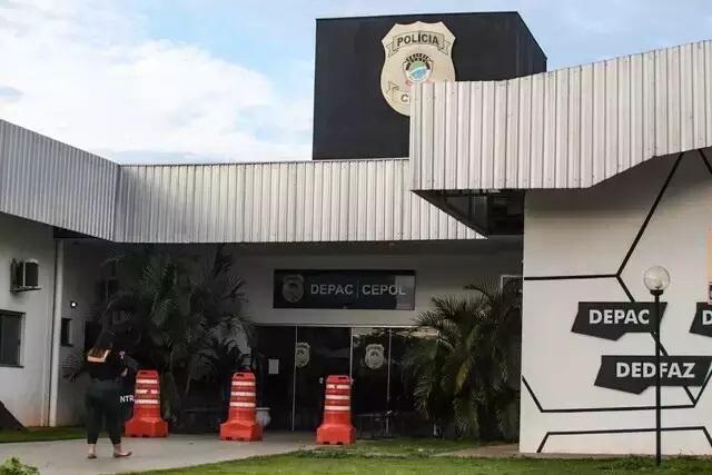 Em Coxim, mulher é presa após manter em cárcere homem que devia em boca de fumo Em Coxim, mulher é presa após manter em cárcere homem que devia em boca de fumo