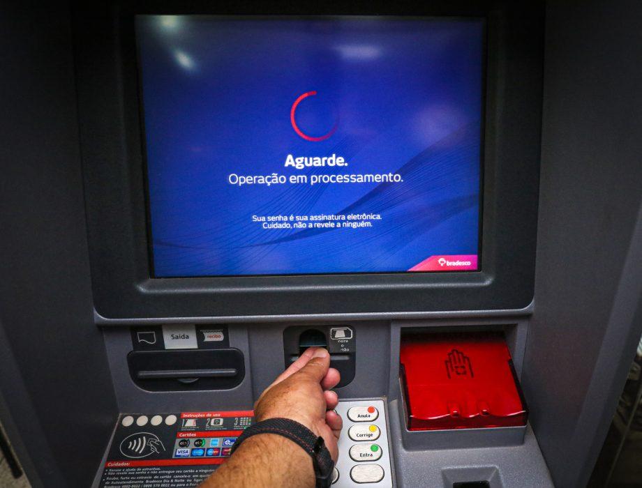 Reajuste salarial dos servidores municipais será pago a partir do dia 1º de abril