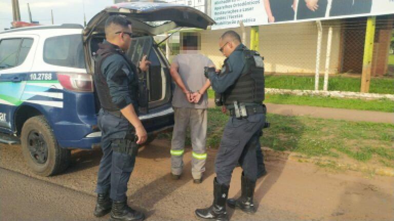 Foragido de Campo Grande tenta fugir e acaba preso pela PM Foragido de Campo Grande tenta fugir e acaba preso pela PM