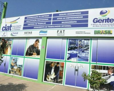 De repositor de mercadorias a operador de caixa; confira as vagas de emprego para Três Lagoas 