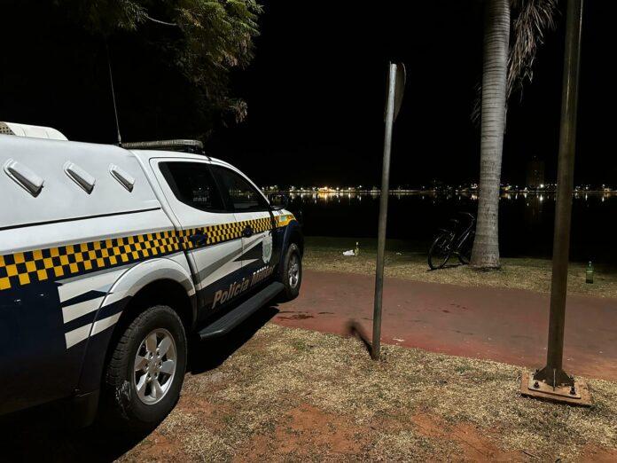Homem é preso em flagrante tentando afogar companheira na Lagoa Maior Homem é preso em flagrante tentando afogar companheira na Lagoa Maior