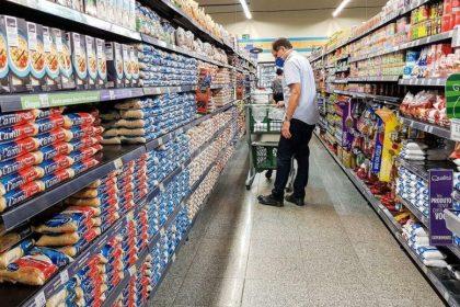 Pesquisa de gêneros alimentícios auxilia consumidores na hora de ir às compras em TL