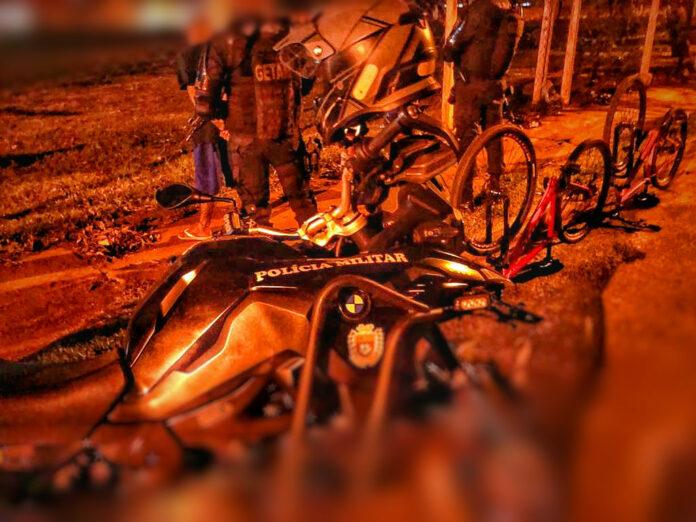 Bicicleta furtada é recuperada e “cigarrinho” de maconha é apreendido com suspeitos pela GETAM Bicicleta furtada é recuperada e “cigarrinho” de maconha é apreendido com suspeitos pela GETAM