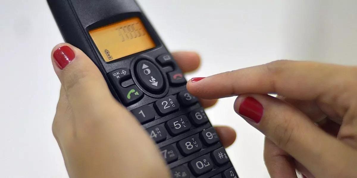 Fim dos trotes? Lei define multa e aumenta rigor para quem passa trotes em serviços de emergência Fim dos trotes? Lei define multa e aumenta rigor para quem passa trotes em serviços de emergência