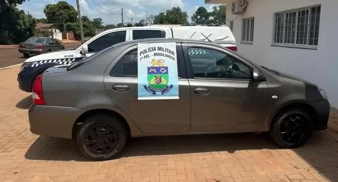 Pelotão de Brasilândia recupera carro furtado em Três Lagoas e prende suspeito durante abordagem