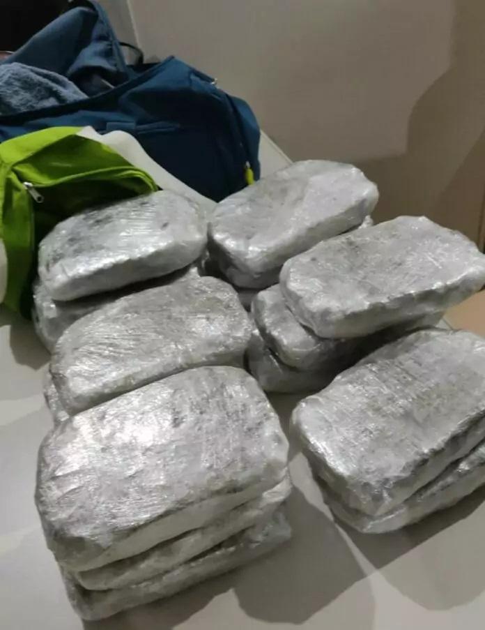 Boliviana é presa pela PRF com maconha na BR 262 em Três Lagoas