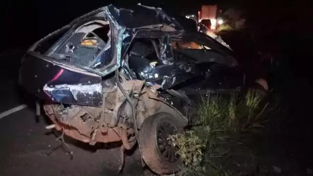 Em 4 horas, 6 pessoas morrem nas rodovias de MS Em 4 horas, 6 pessoas morrem nas rodovias de MS