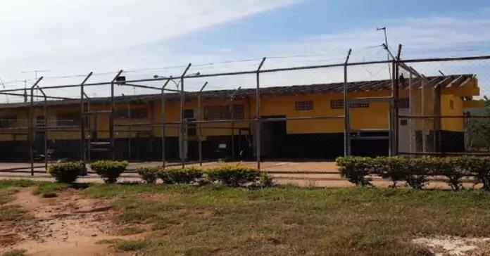 Mais de 90 detentos do semi-aberto de Três Lagoas recebem benefício de “Saidinha de Natal”