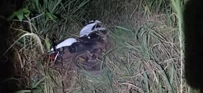 Moto furtada em 2022 é encontrada por policial de folga no Ipacaraí Moto furtada em 2022 é encontrada por policial de folga no Ipacaraí
