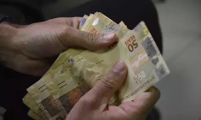 Saque do PIS/Pasep de 2024 começa em fevereiro, define conselho 