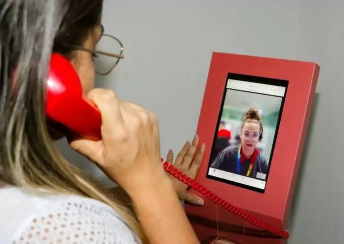 Totem no Procon facilita o contato com a ouvidoria da Claro