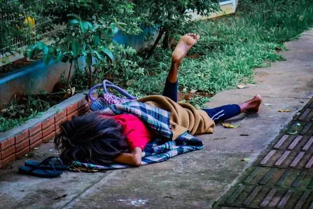 Pesquisa aponta que Três Lagoas possui 149 pessoas que moram nas ruas da cidade 