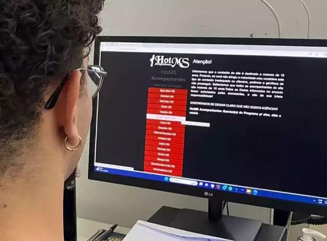 Bandido obriga jovem a pagar R$ 5,2 mil por desistir de programa com mulher Bandido obriga jovem a pagar R$ 5,2 mil por desistir de programa com mulher