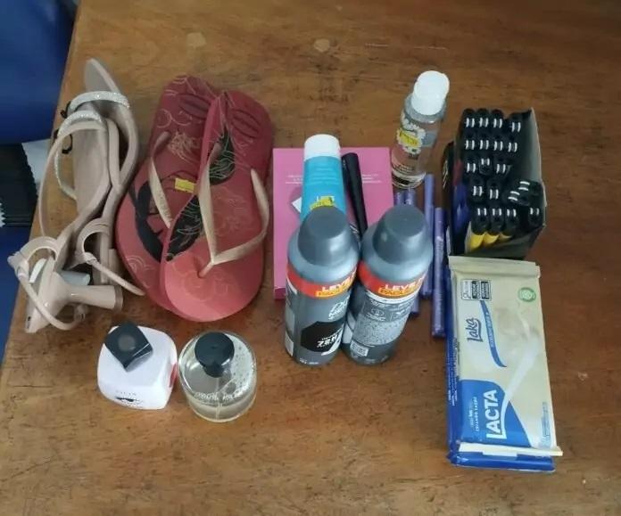 Ladra é presa em flagrante tentando furtar produtos em loja no Centro