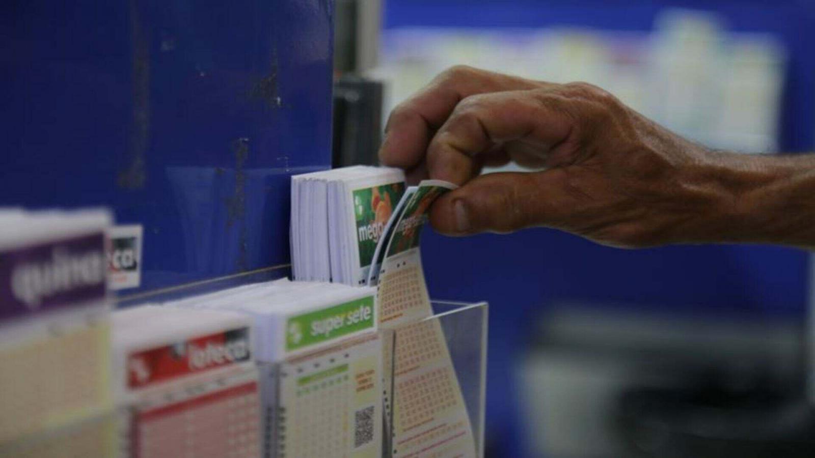 Mega-Sena: sortudo de Dourados acerta cinco números e fatura R$ 67,9 mil Mega-Sena: sortudo de Dourados acerta cinco números e fatura R$ 67,9 mil