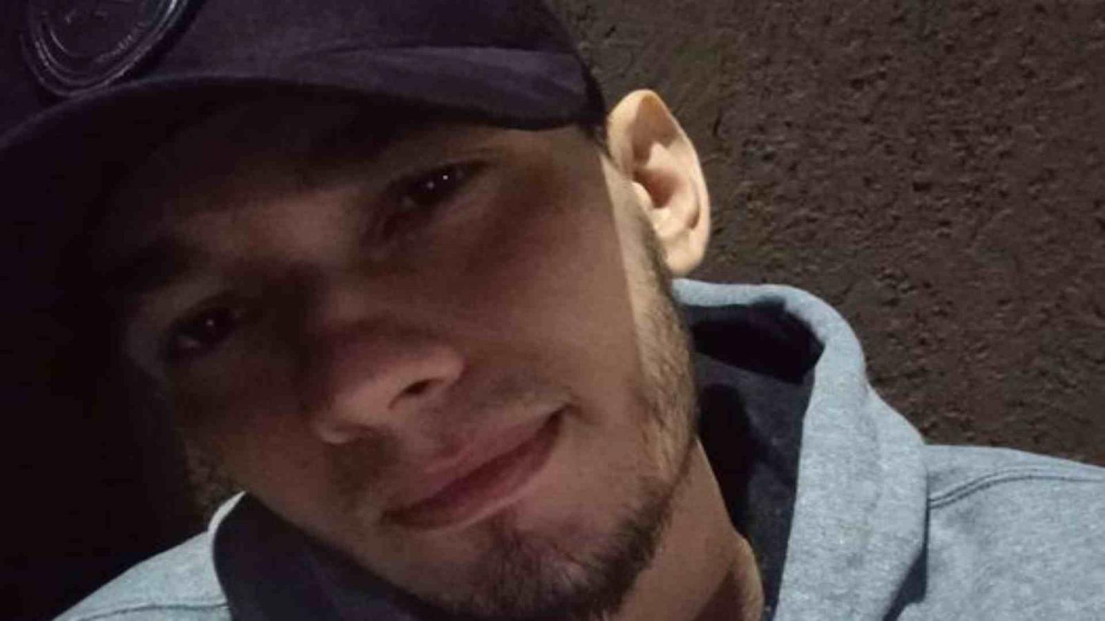 Motociclista morre ao ser fechado por carreta em ultrapassagem na BR-163