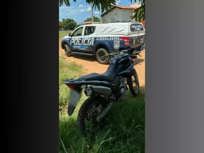 No Guanabara, ação rápida da Força Tática recupera moto furtada No Guanabara, ação rápida da Força Tática recupera moto furtada