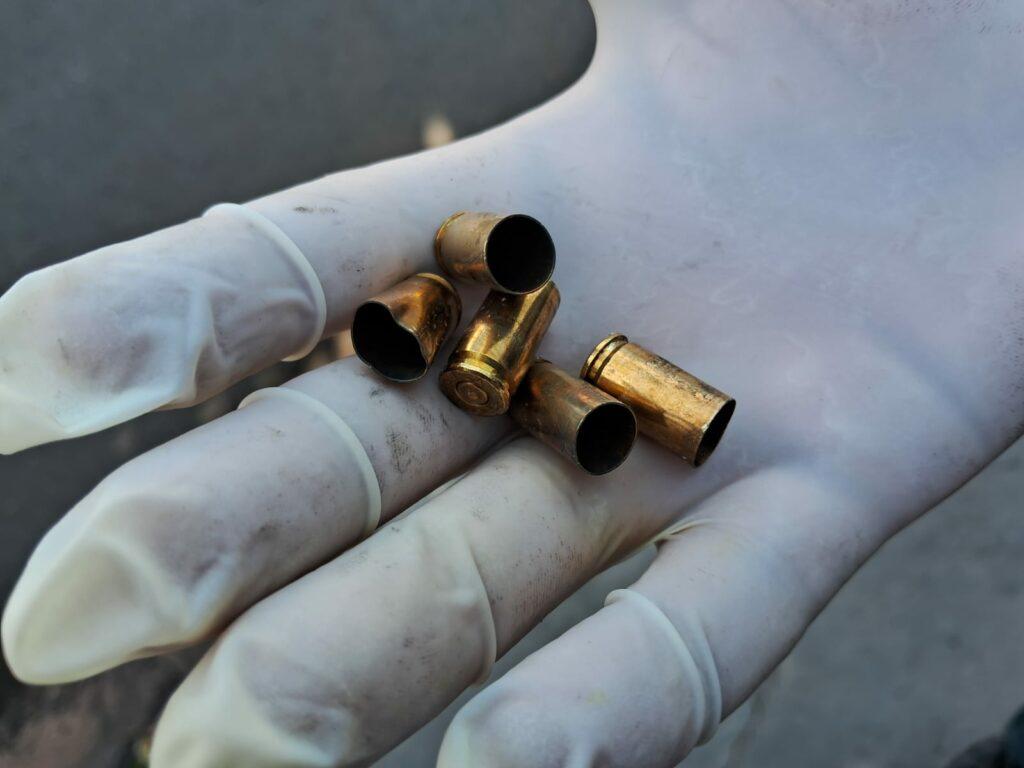 Cápsulas deflagradas de arma de fogo são encontradas por moradores no Ipacaraí