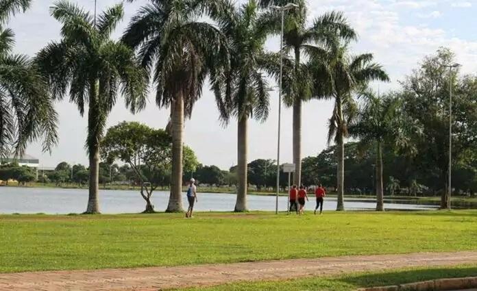 Domingo é de sol e variação de nebulosidade com 33°C em Três Lagoas Domingo é de sol e variação de nebulosidade com 33°C em Três Lagoas