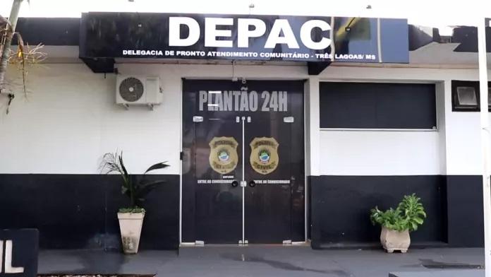 Filho que queria dinheiro para comprar droga ameaça a própria mãe no São Jorge