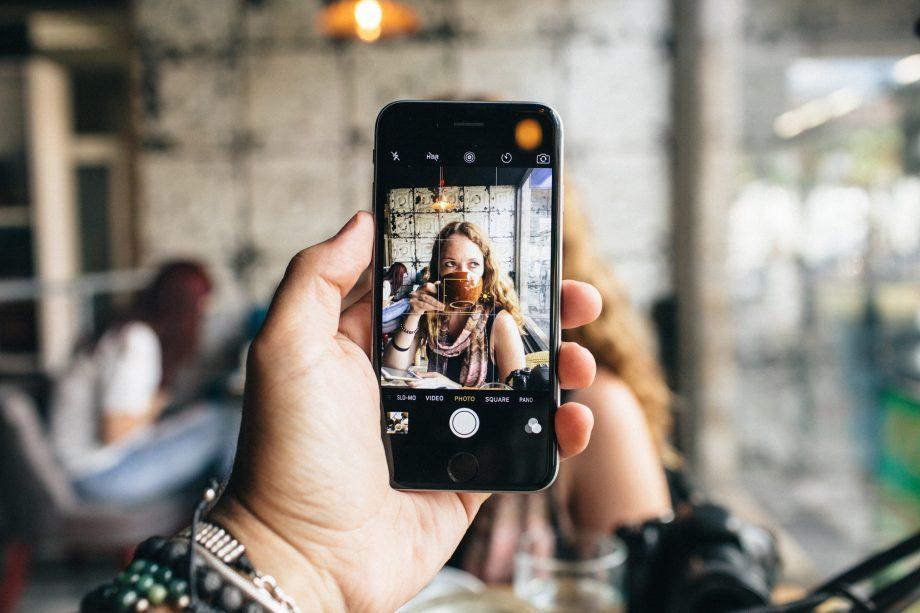 Diretoria de Cultura vai oferecer curso de fotografia com smartphone; inscrições iniciarão no dia 18 de março Diretoria de Cultura vai oferecer curso de fotografia com smartphone; inscrições iniciarão no dia 18 de março