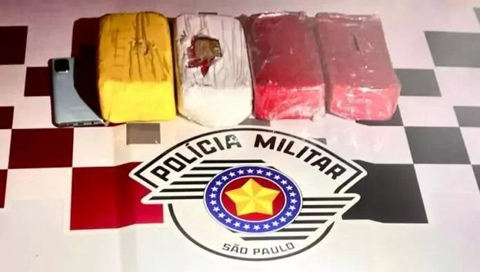 Homem é preso em SP após ser flagrado transportando tijolos de crack comprados em Três Lagoas Homem é preso em SP após ser flagrado transportando tijolos de crack comprados em Três Lagoas