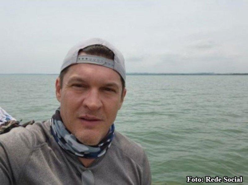 Motor de barco trava, amigos caem em rio e homem morre afogado em Brasilândia