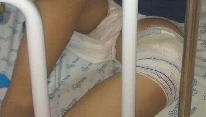 Pai é preso após chutar e quebrar perna do filho de 4 anos e levá-lo a UPA para encobrir crime em MS Pai é preso após chutar e quebrar perna do filho de 4 anos e levá-lo a UPA para encobrir crime em MS