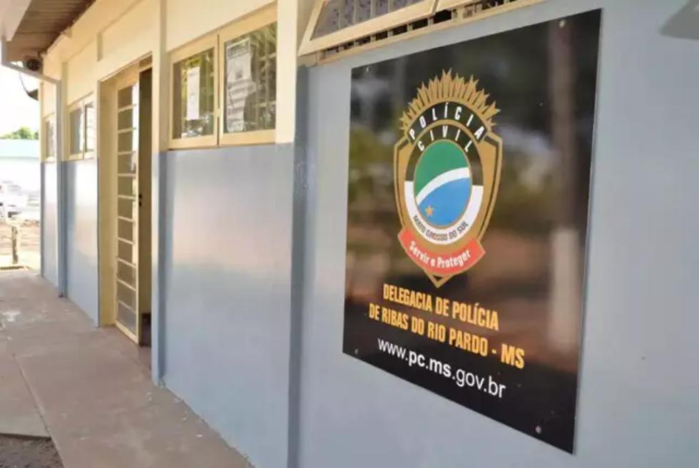 Perseguição na BR-262 acaba com mulher esfaqueada no rosto por atual de ex-marido