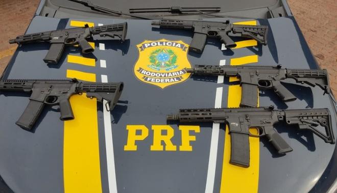 PRF apreende cinco fuzis e 46 Kg de cocaína na BR-262
