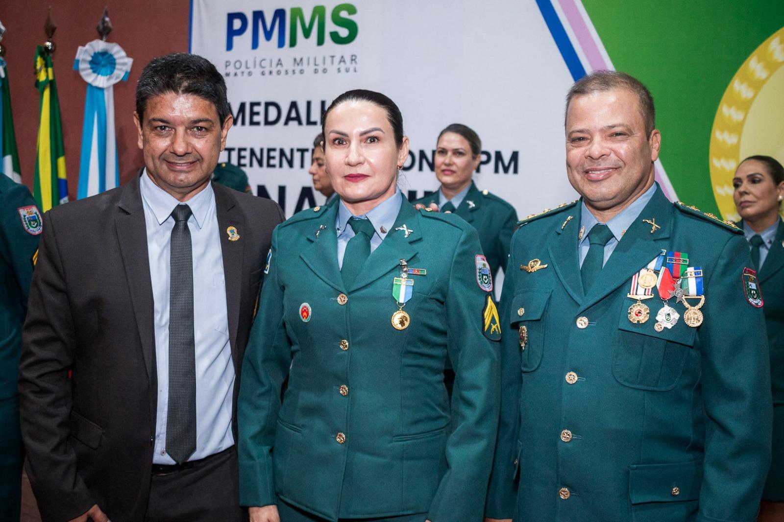 Sargento do 2°BPM de Três Lagoas é condecorada com medalha “Tenente Coronel Ana Neize Baltha”