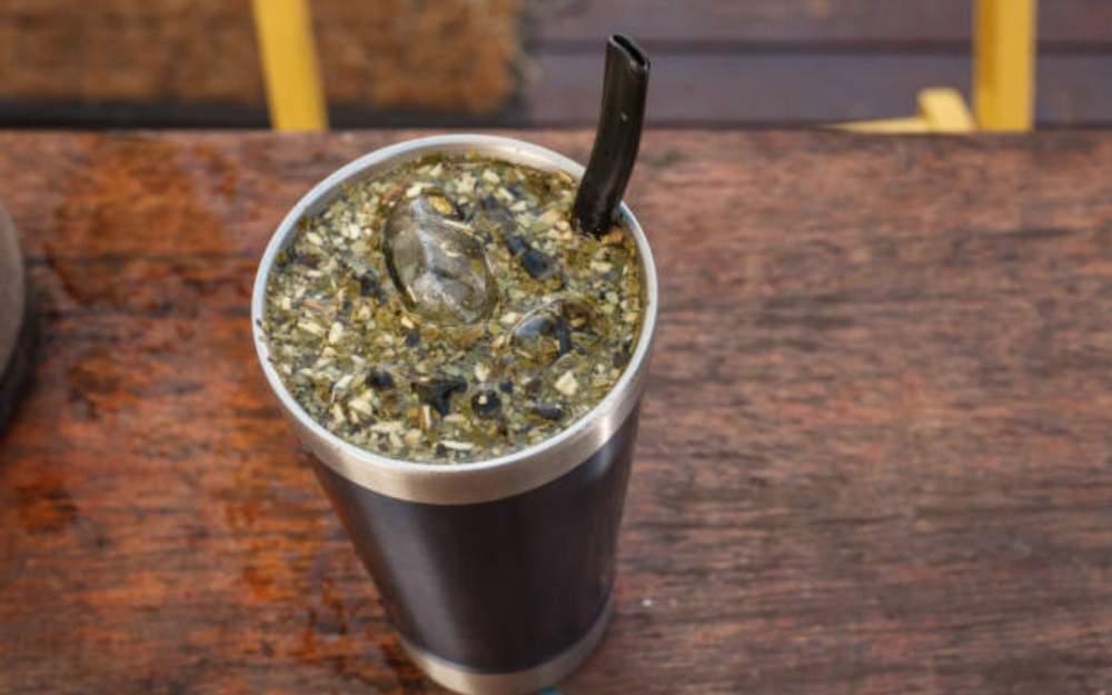 Tereré entra oficialmente na cesta básica brasileira e preços podem até mudar 