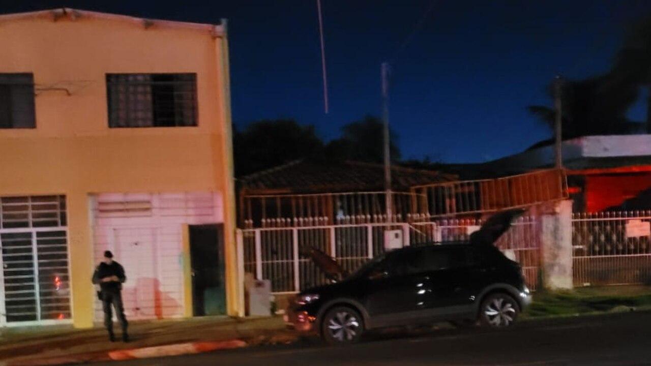 ‘Tigrão do PCC’ morre baleado após reagir à abordagem do Batalhão do Choque em Campo Grande ‘Tigrão do PCC’ morre baleado após reagir à abordagem do Batalhão do Choque em Campo Grande