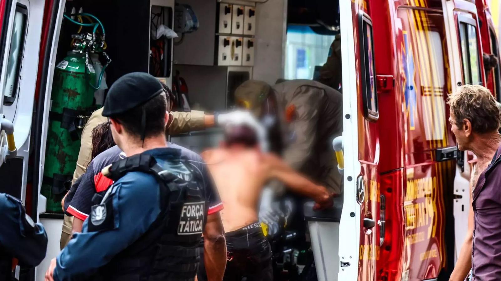Briga por cigarro termina com homem esfaqueado em padaria de Campo Grande 