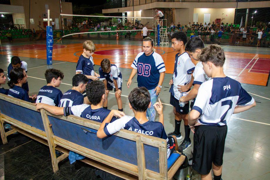 Escola Anglo é campeã do vôlei masculino do JETs Sub-14