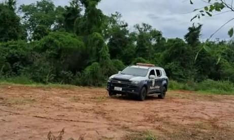 Força Tática é acionada após testemunha ouvir tiros em local de “desova” de corpos