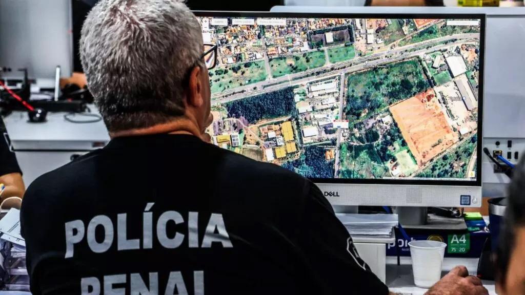 Monitoramento 24 horas: MS tem mais de 3 mil pessoas com tornozeleira eletrônica no ‘Presídio Virtual’ Monitoramento 24 horas: MS tem mais de 3 mil pessoas com tornozeleira eletrônica no ‘Presídio Virtual’