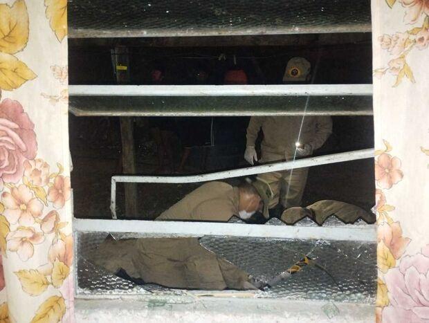 Mulher fica presa em janela, tem parada cardíaca e morre em Corumbá