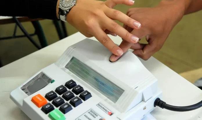Prazo para regularizar título pela internet termina nesta segunda-feira Prazo para regularizar título pela internet termina nesta segunda-feira