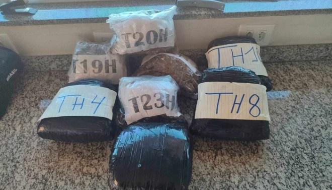 PRF apreende 6,2 Kg de skunk em veículo com placas de MG