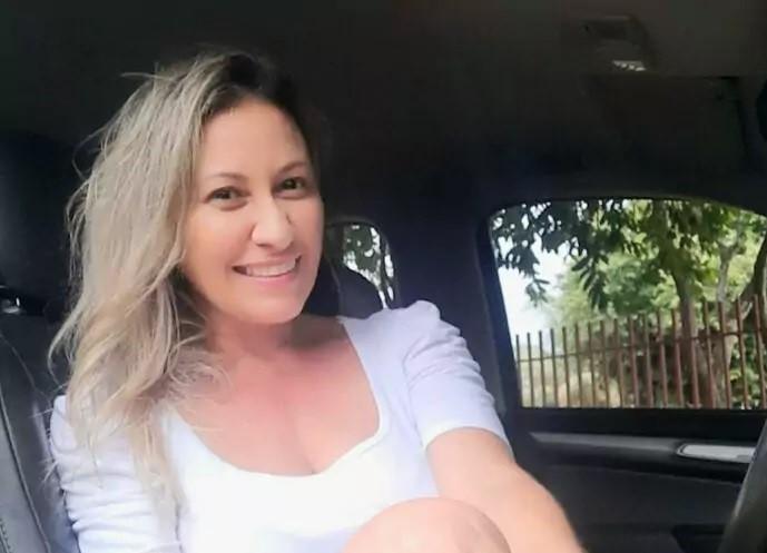 Psicóloga três-lagoense de 47 anos é deixada morta na calçada por filho Psicóloga três-lagoense de 47 anos é deixada morta na calçada por filho