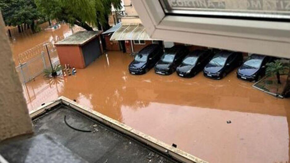 Campo-grandense ilhada em Porto Alegre relata situação após enchente Campo-grandense ilhada em Porto Alegre relata situação após enchente